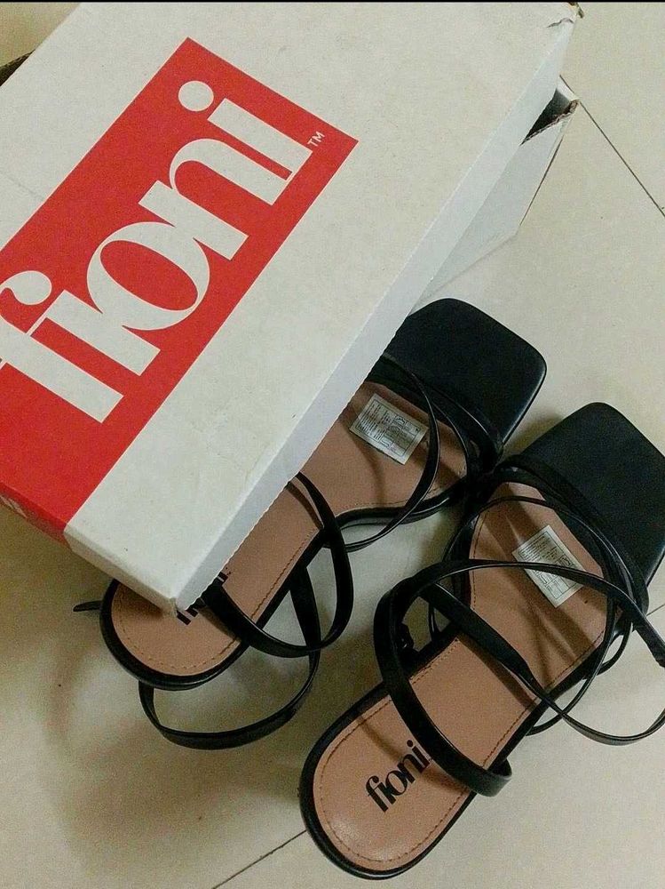 Fioni Black Strappy Heels