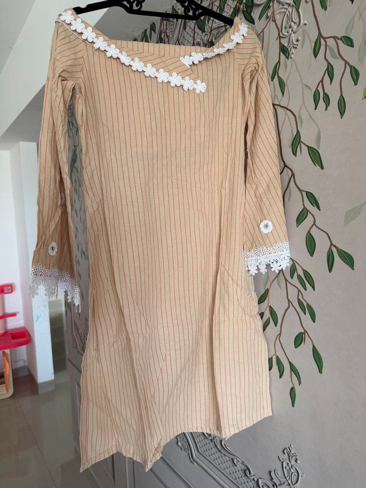 Striped Kurta with Lace Detail and pants