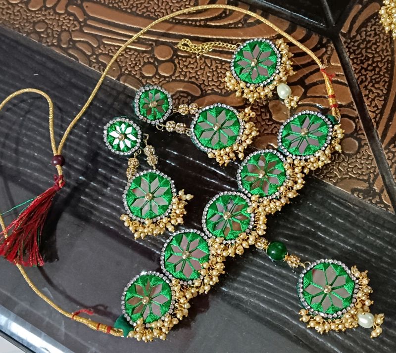 Emerald Mirror Jewelry Set