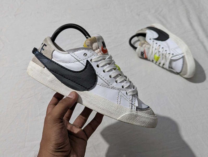 Nike Blazer Low Sneakers