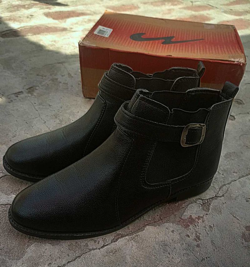 Classic Black Ankle cow boy boots for men 1.5 kg