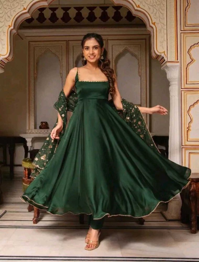 Elegant Green Kurta Set with Dupatta