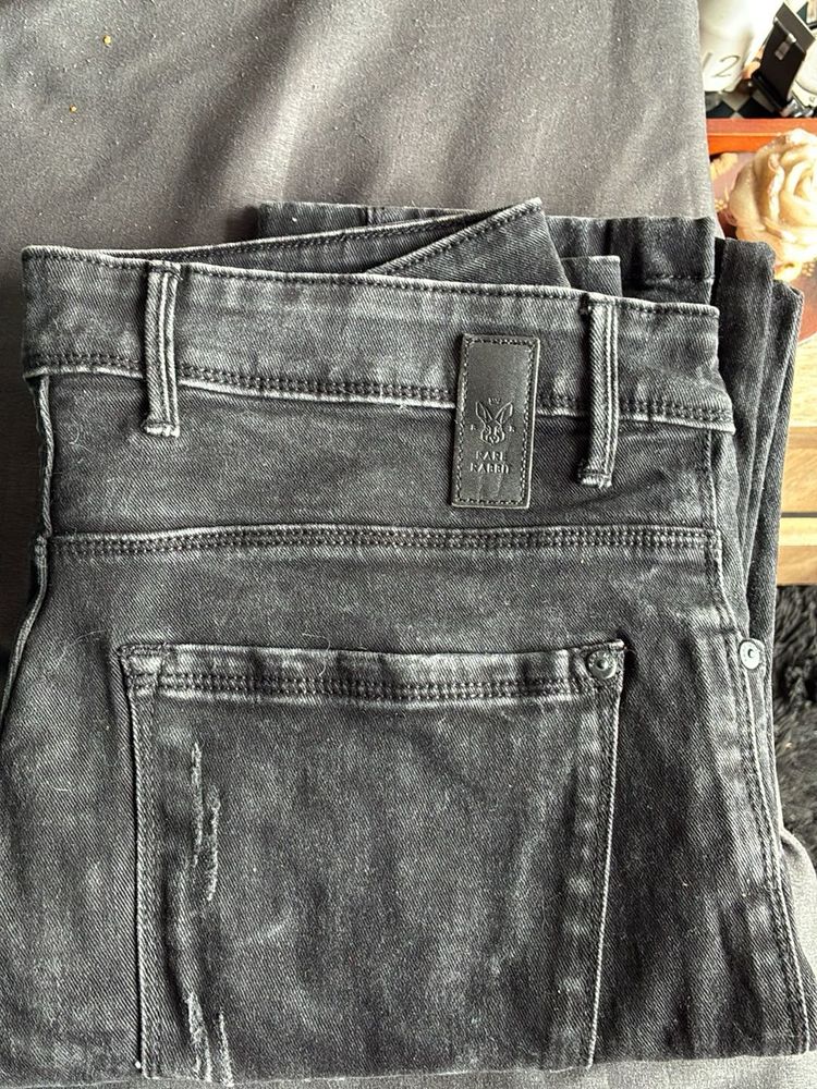 Men's Black Distressed Denim Jeans