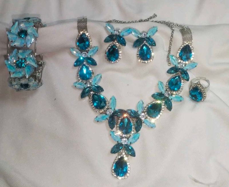 Sparkling Aqua Jewel Set: Necklace, Ring &amp; More