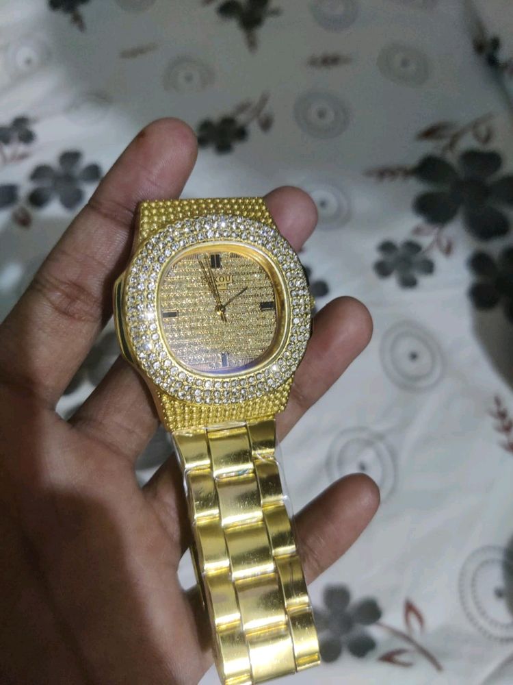 Analog Golden Watch