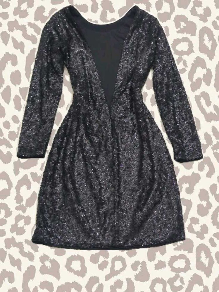 ⭐SALE PRICE ⭐H&amp;M Sequin Mini Dress ✨ Deep V Back