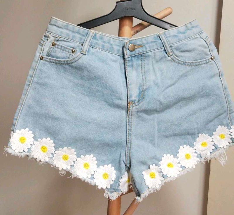 Daisy Denim Shorts mini