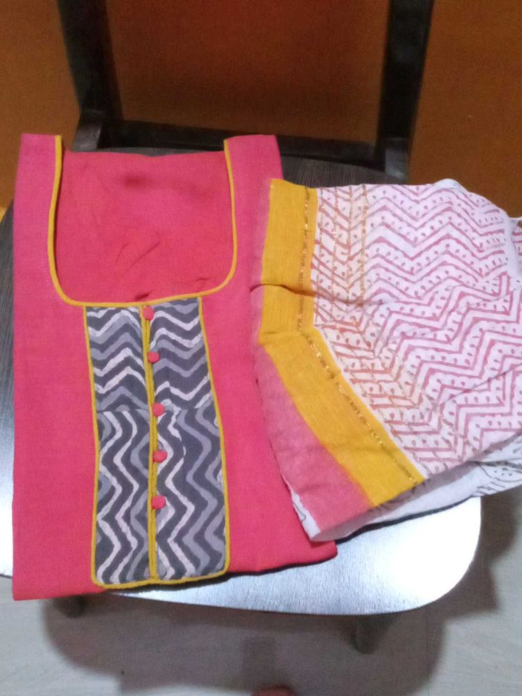 Beautiful Pink Kurta with Geometric Print dupatta