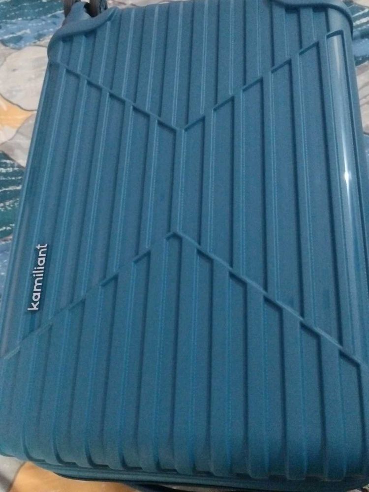 Teal Kamiliant Travel Suitcase
