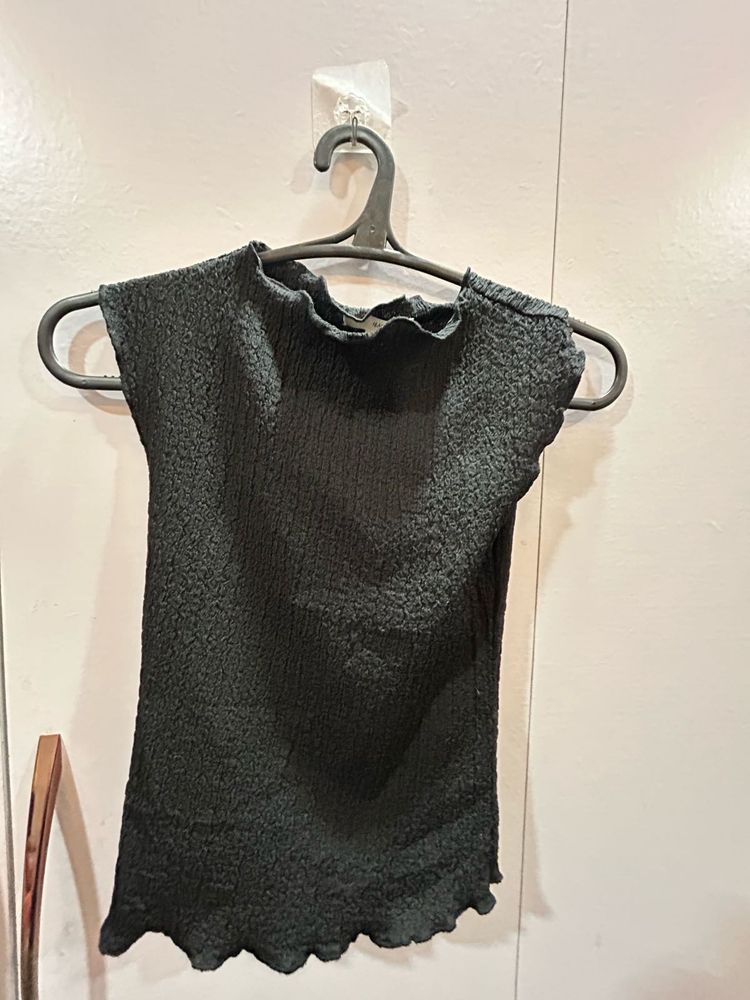 Chic Textured Black Top