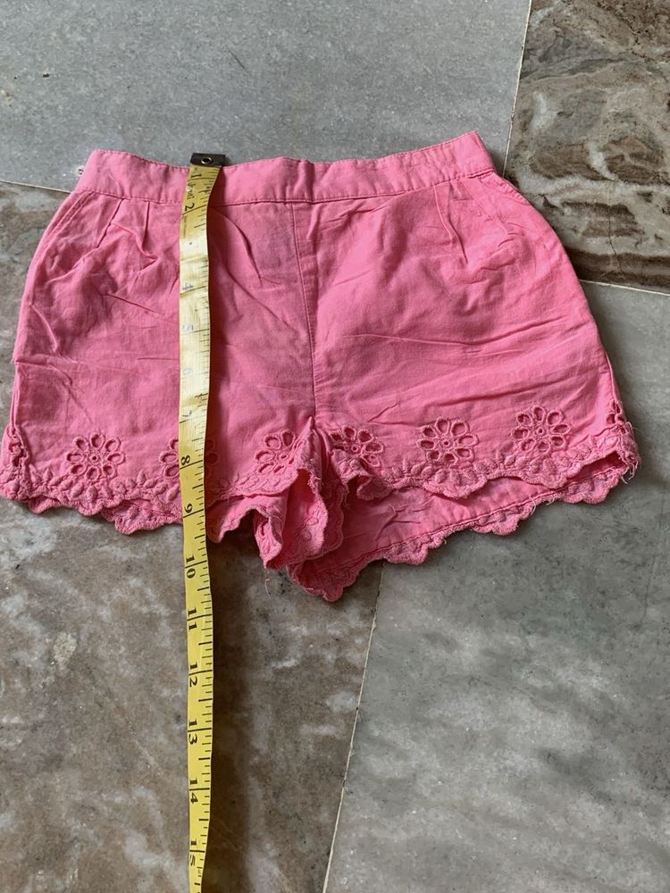 Cute Gap  Pink Embroidered Shorts