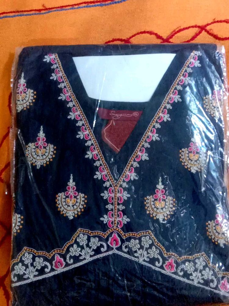 Elegant Embroidered Kurta with pant Set Size XL