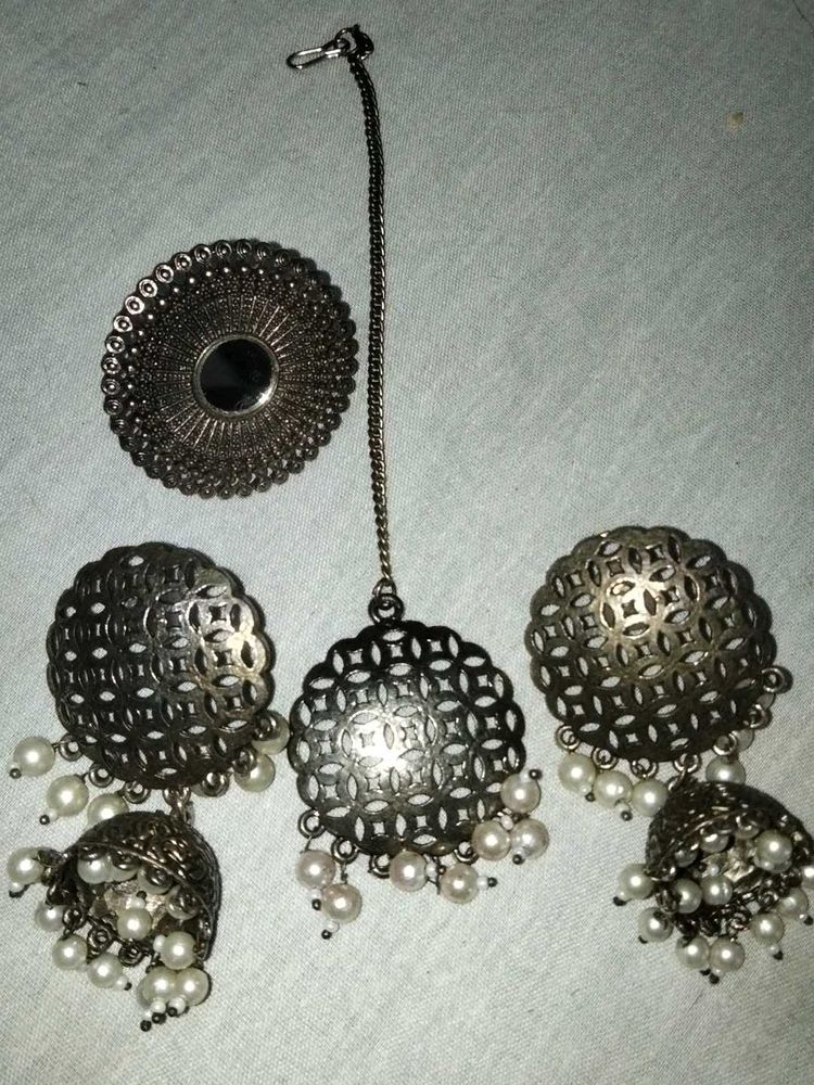 Oxidised jhumkas, maangtika, 1 ring