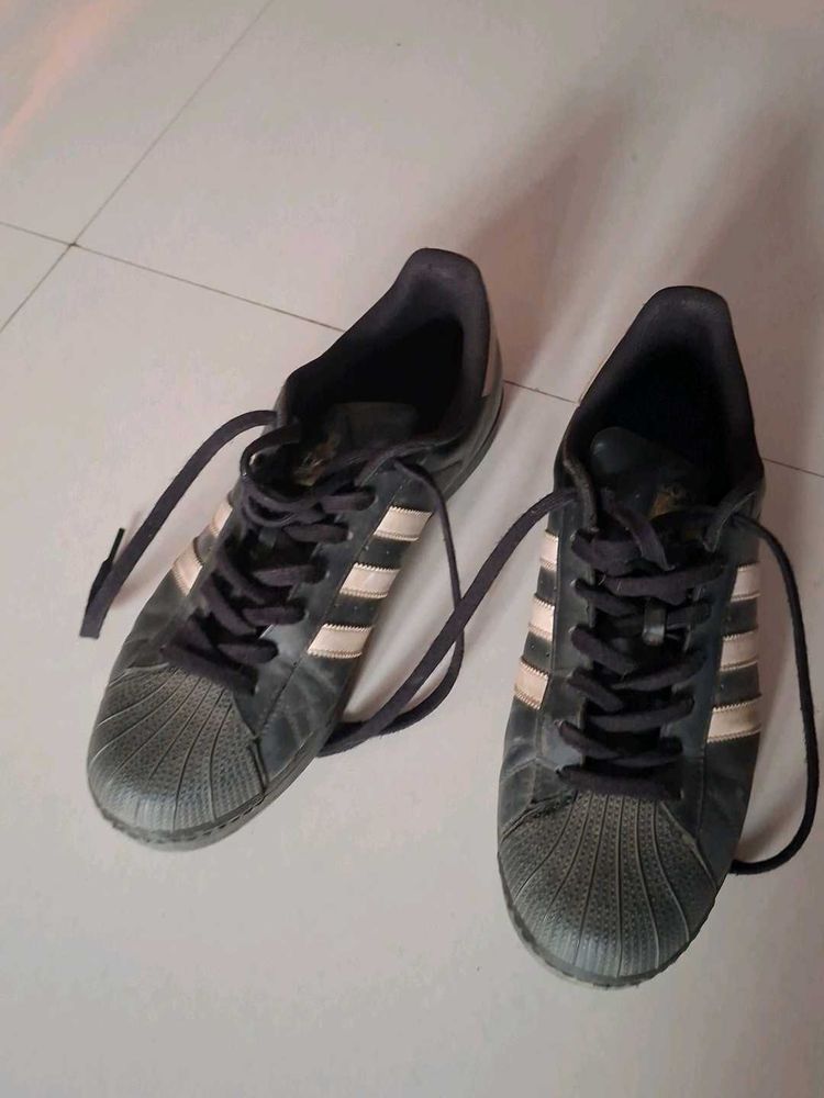 Adidas Superstar Sneakers