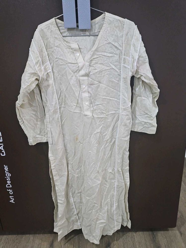 Pakistani brand Sapphire kurta