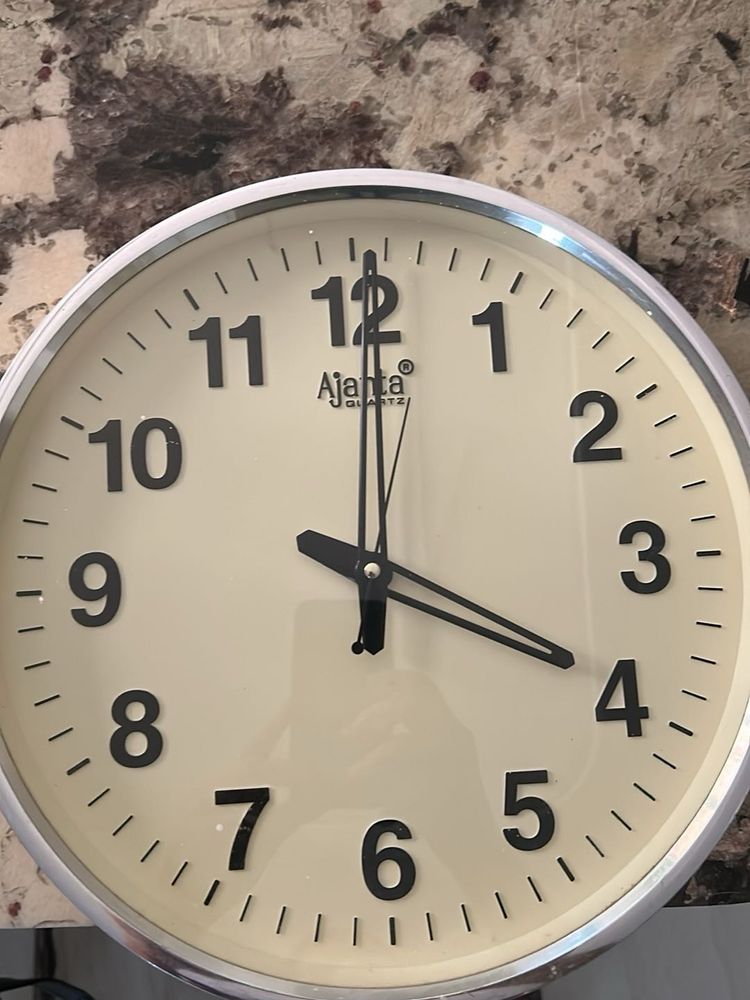 Ajanta Quartz Wall Clock