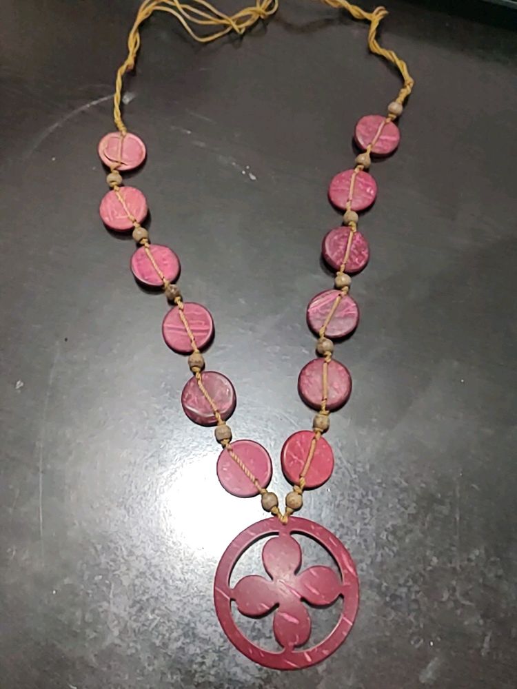 Neck Piece