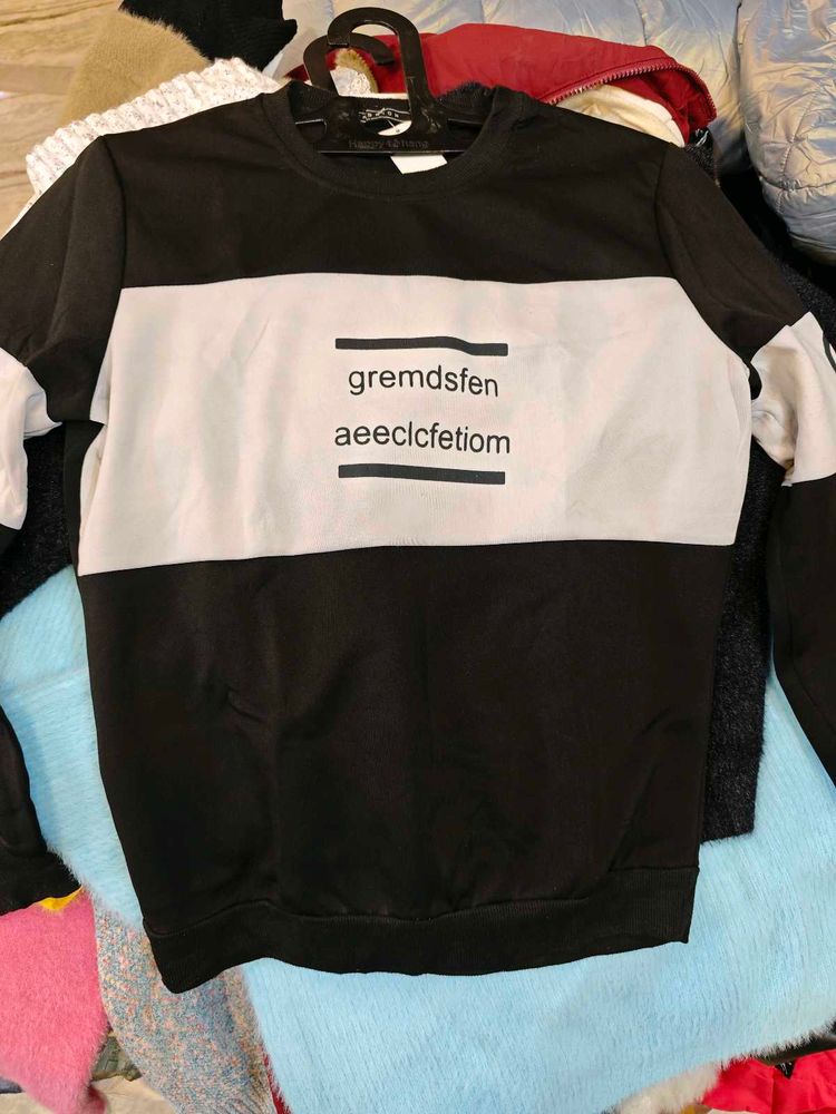 Graphic Print Sweatshirt