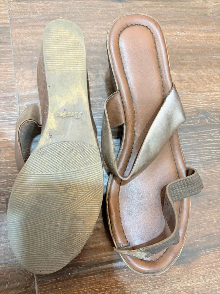 Stylish Wedge Sandals