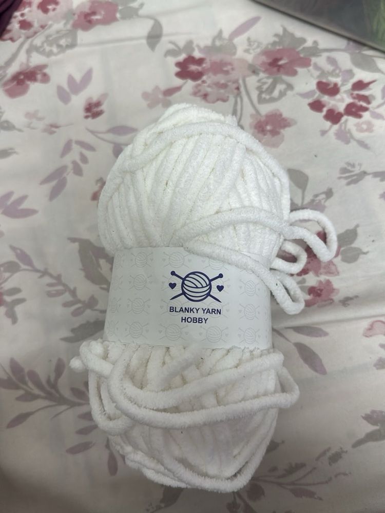 White Plush Yarn for Crafts
