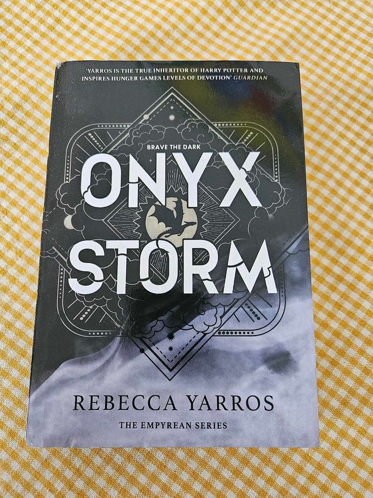 Onyx &amp; Storm by Rebecca Yarros