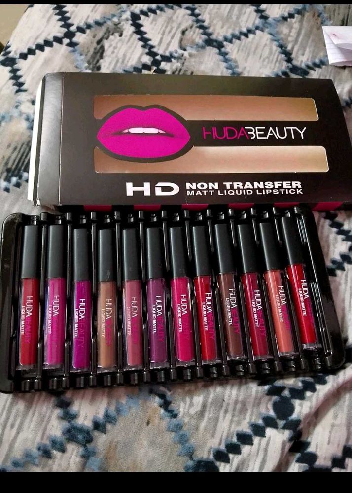 HUDA BEAUTY HD Non Transfer Liquid Lipstick Set