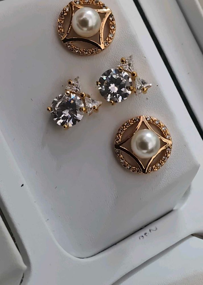 Elegant Pearl and Crystal Stud Earrings