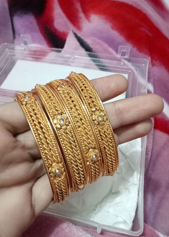 Elegant Gold Bangles Set