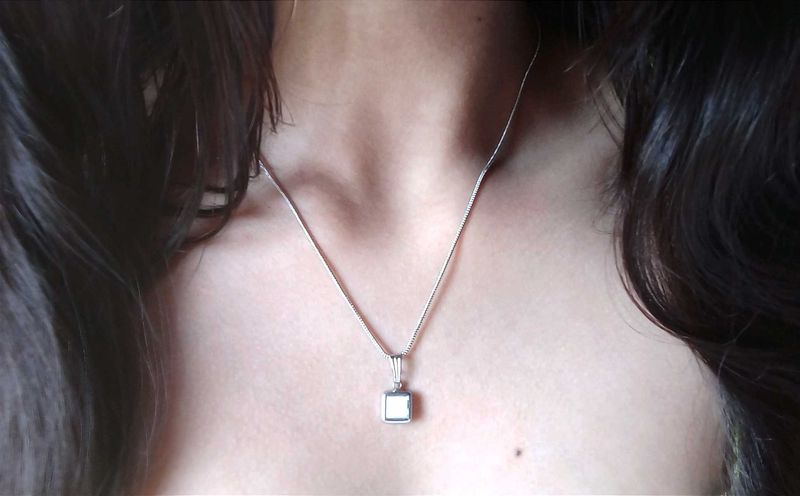 Silver white stone pendent