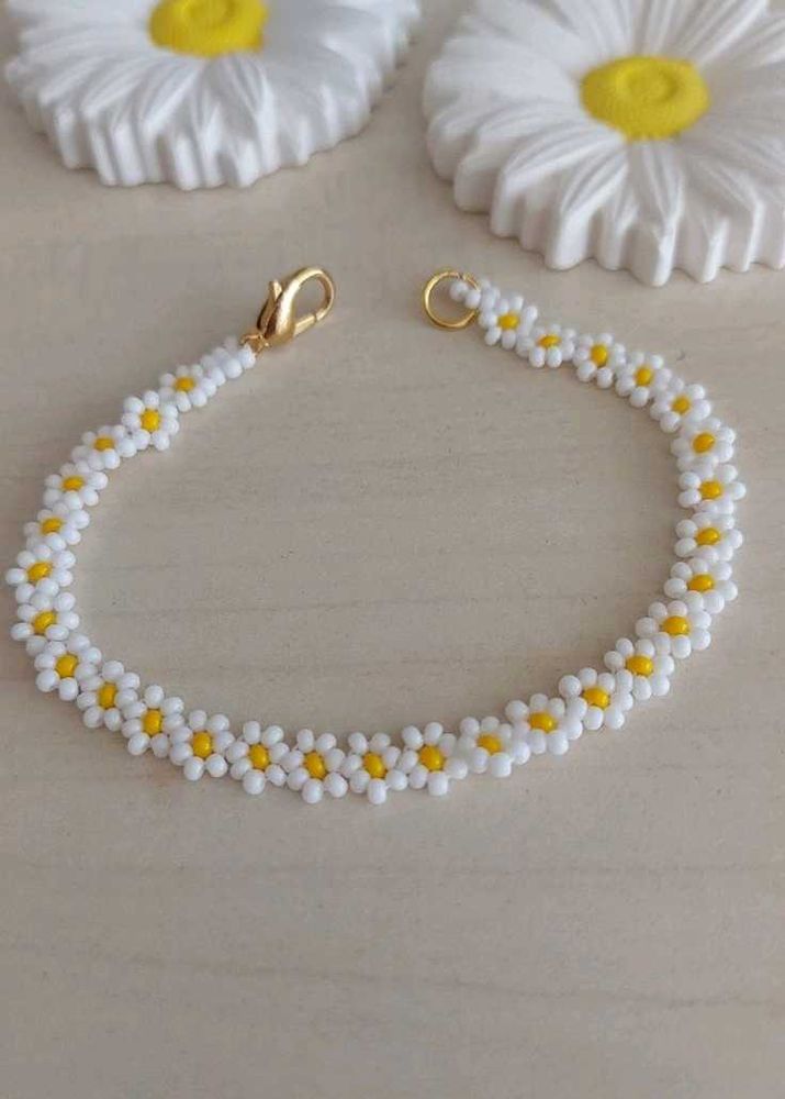 Beaded Bracelet🌷🍷