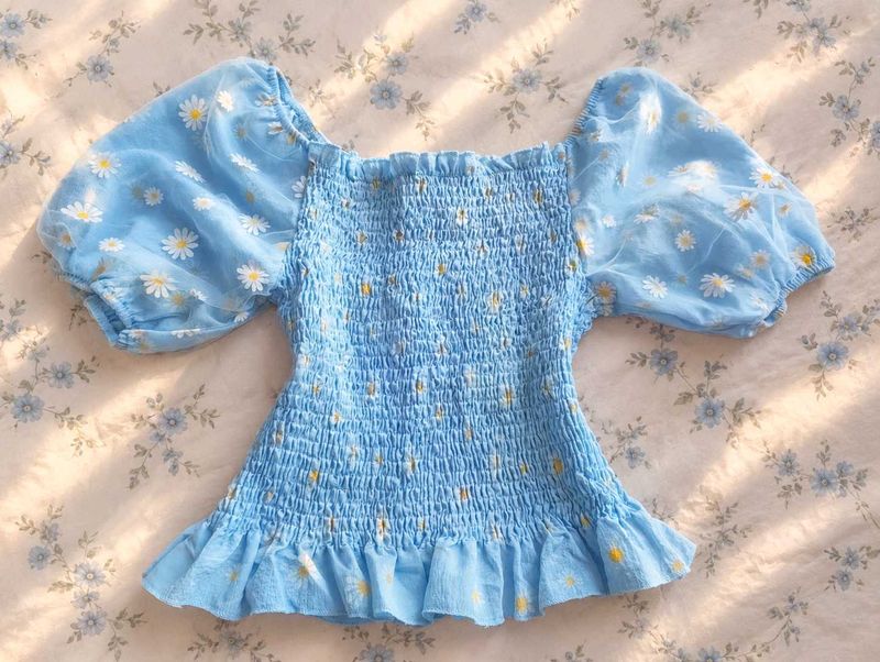 Cute Blue Daisy Puff Sleeve Top