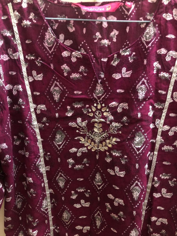 Anubhutee Kurta With Dupatta