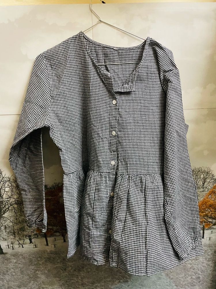 Chic Gingham Peplum Blouse