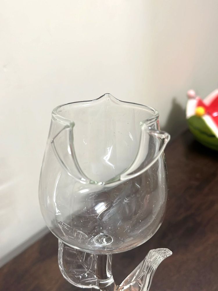 Unique Rose-Shaped Wine 🍷