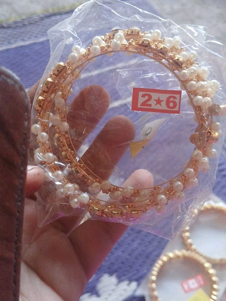 Pearl Bangle Set