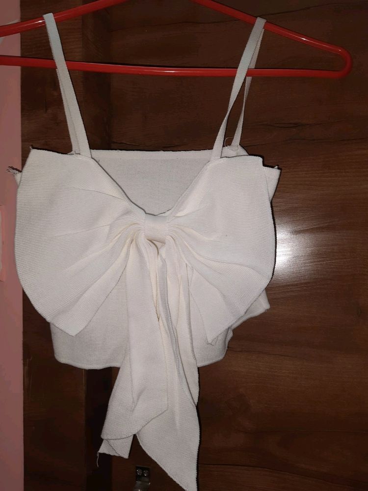 ❗️PRICE DROPPED❗️URBANIC NEW WHITE BOW CAMI TOP