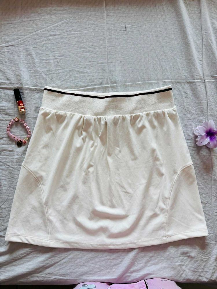 white tennis skirt