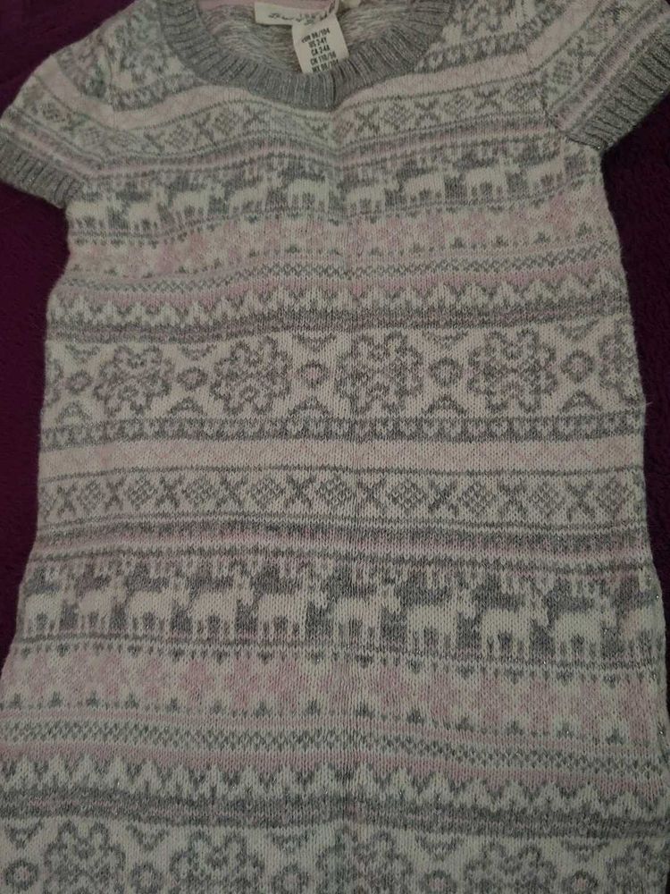 Cute patterned dress,can be worn with leggings