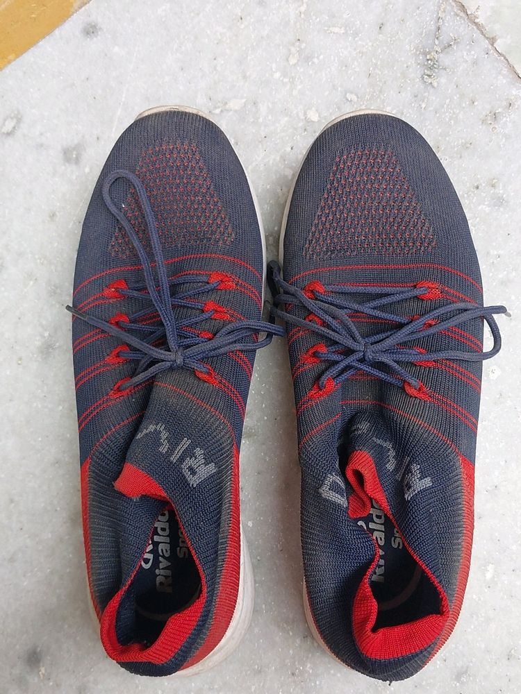 Sports Shoes