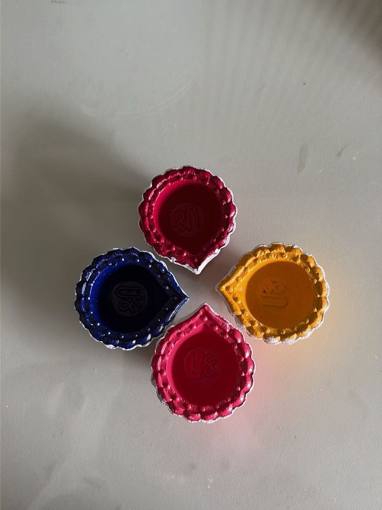 Set of 4 Decorative Diyas