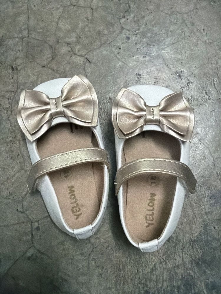 Adorable White &amp; Gold and pink floral be