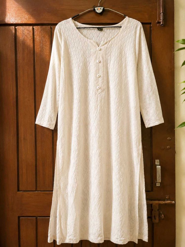 Classic White kurti