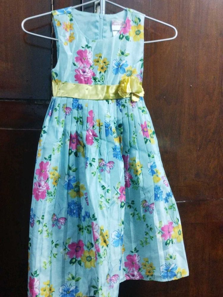 Adorable Floral Print Dress