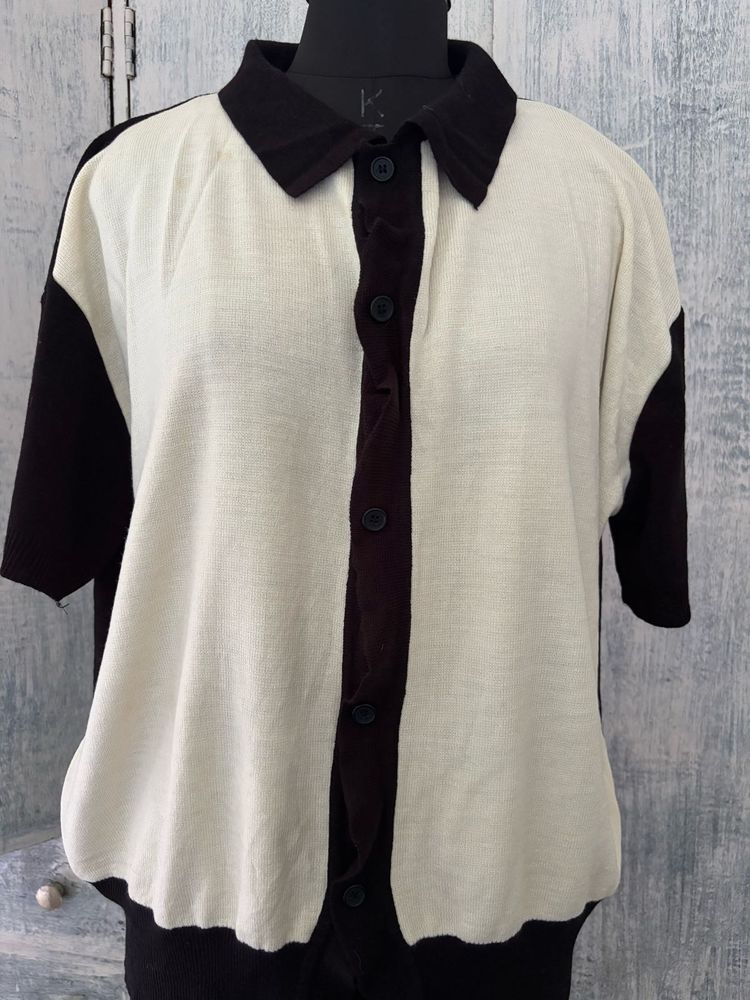Stylish Two-Tone Collared Top