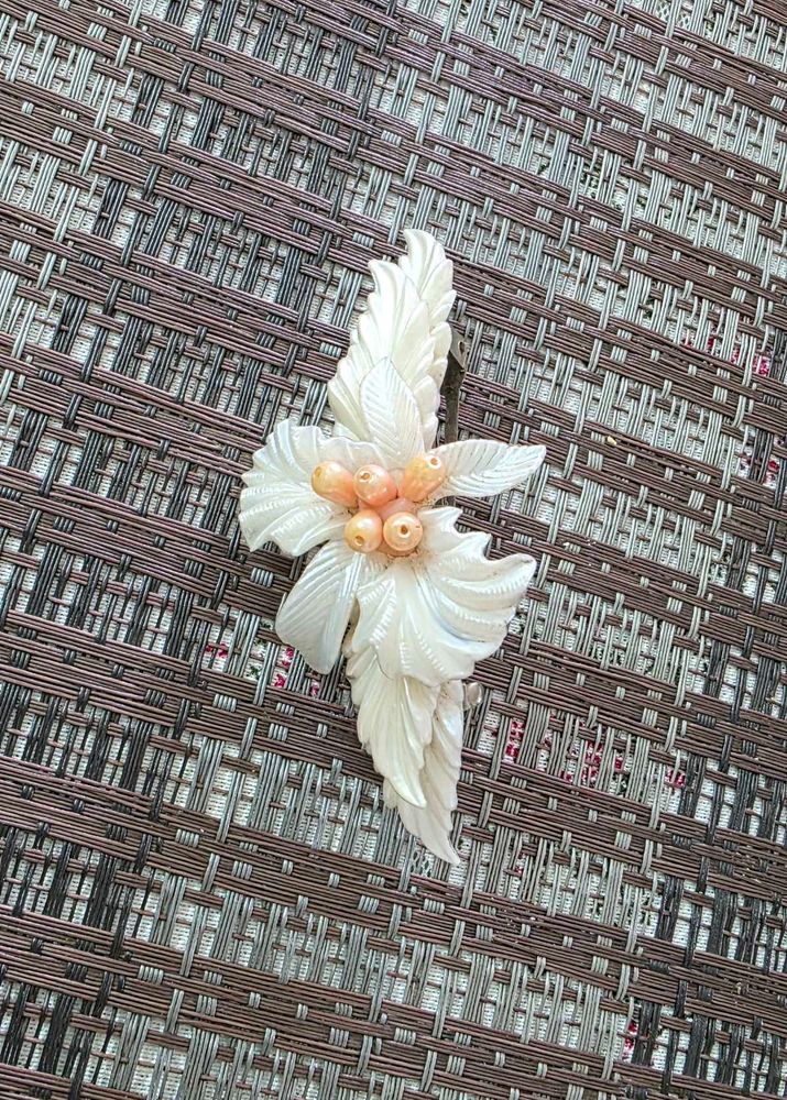 Exquisite Floral Hair Clip