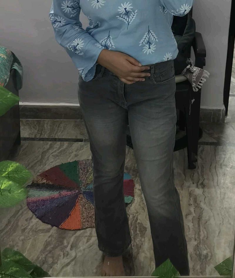 Stylish Grey Denim Jeans