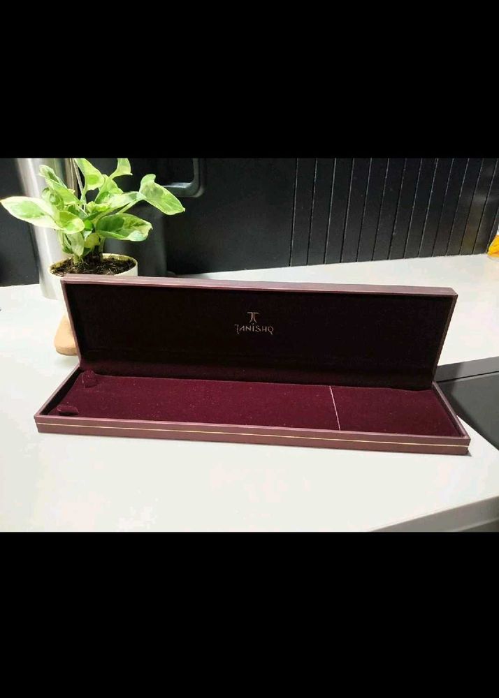 Tanishq Jewellery chain Box