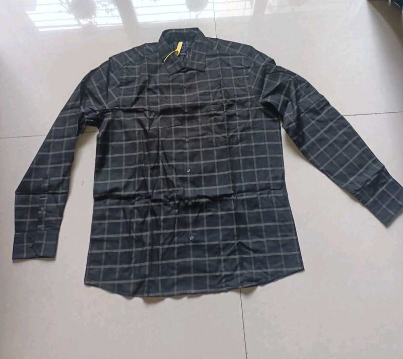 Men's Checkered Long Sleeve Shirt