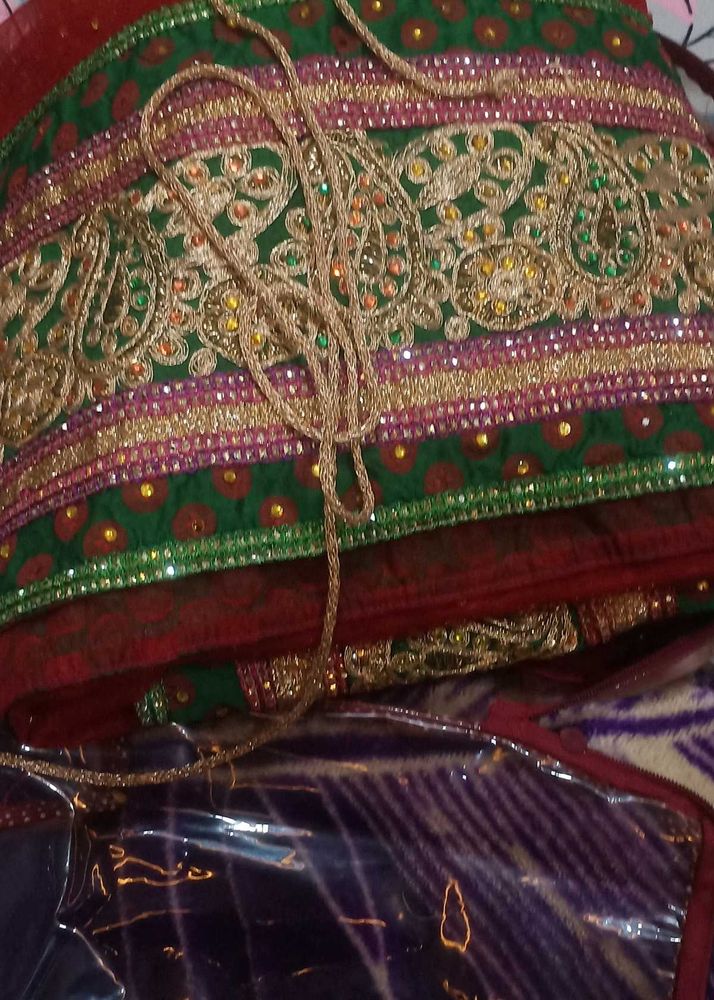 Banarsi Heavy Lehngacholi