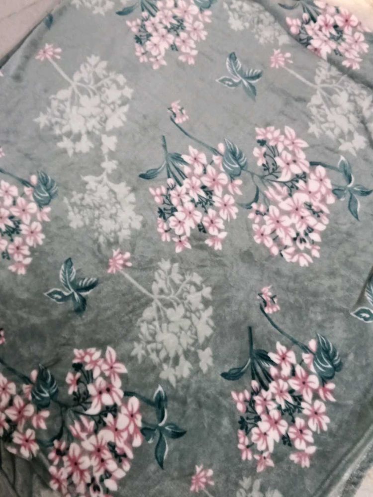 Cozy Floral Blanket